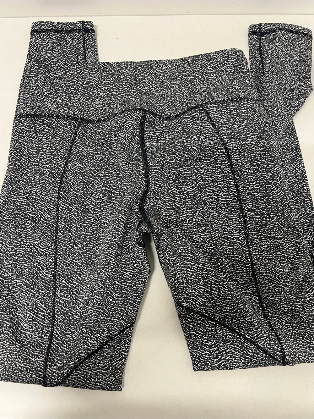 Women's Lululemon Leggings Lot of 3 Size 6 Black Gray - Picture 13 of 16